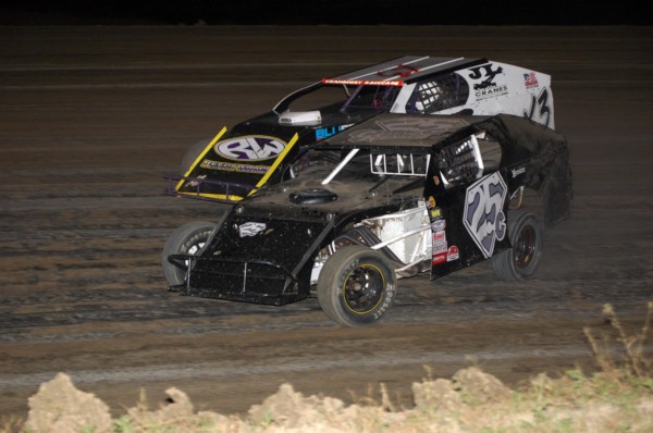 2019 X M CASEY AND SHAWN GETTING CLOSE 91.jpg