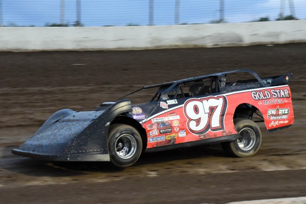 2020 A 97 DAN HENRIKSEN 619.jpg