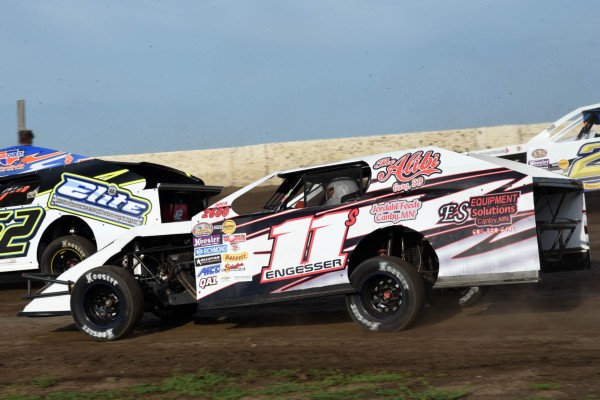 2020 MW 11 DARREN ENGESSER 628A.jpg