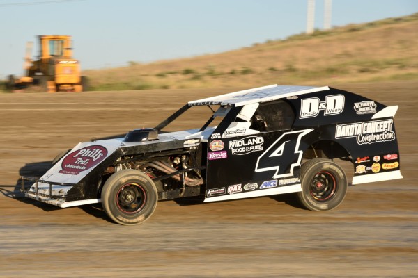 2020 MW 4 DARIN HAUFF 711.jpg