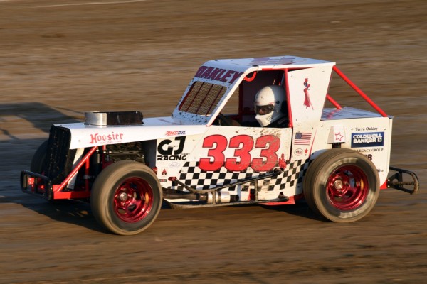 2020 DW 333 MICHAEL OAKLEY 81A.jpg
