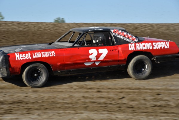 2020 B 37 ERIK BUSCHE 627A.jpg