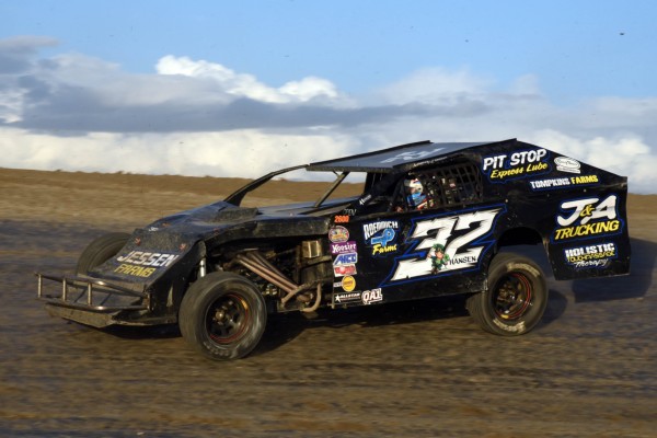 2020 MW 32 LINDSEY HANSEN 926A.jpg
