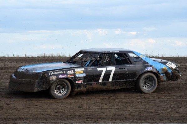 2020 B 77 DAMON HOFTIEZER 815A.jpg