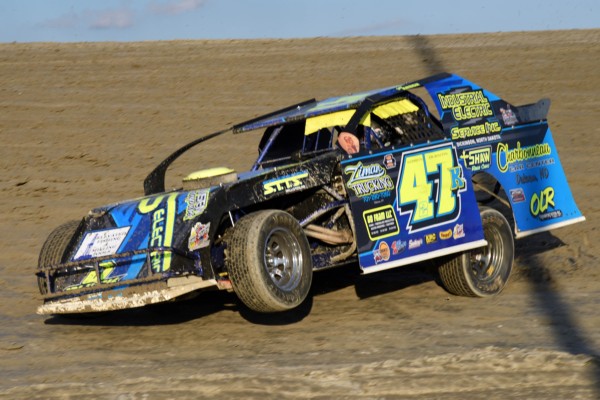 2020 MW 47 LUKE KROGH 620.jpg