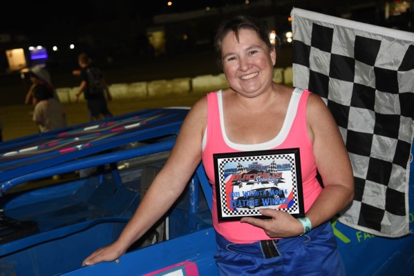 2021 XX WINNER SHELLI LIND 730.jpg