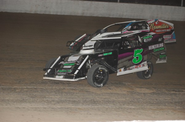 2021 X M FRISKE FIGHTING OFF NEUMILLER 911.jpg
