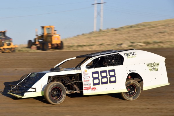 2021 M 888 ZAC ANDERSON 710B.jpg