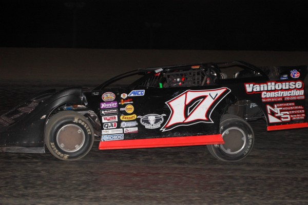 2021 A 17 DEVEN VANHOUSE 924A.jpg