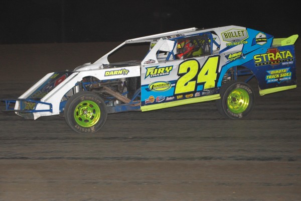 2021 SM 24 KELLY HENDERSON  924.jpg
