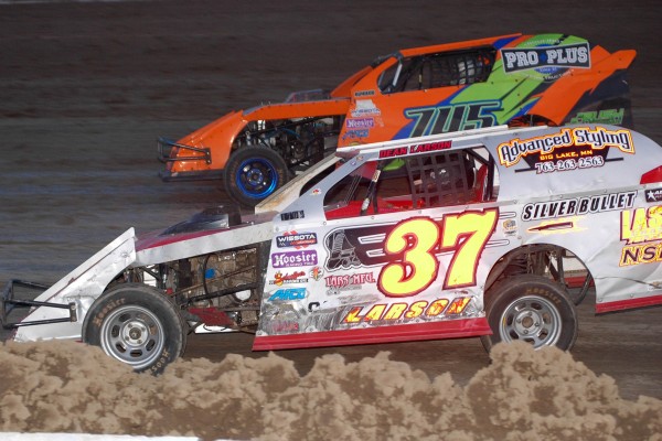2022 X M4 LARSON VS SIKKENGA 827.jpg