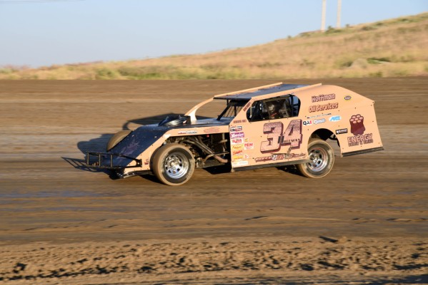 2022 MW 34 ROB HOFFMAN 716B.jpg