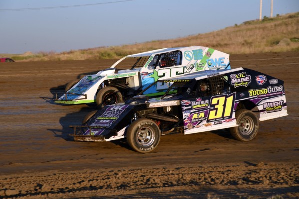 2022 X MW A COUPLE OF YOUNG GUNS 716.jpg