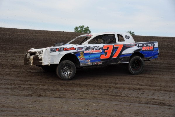 2022 ST 37 CLAY GENTZKOW 611A.jpg