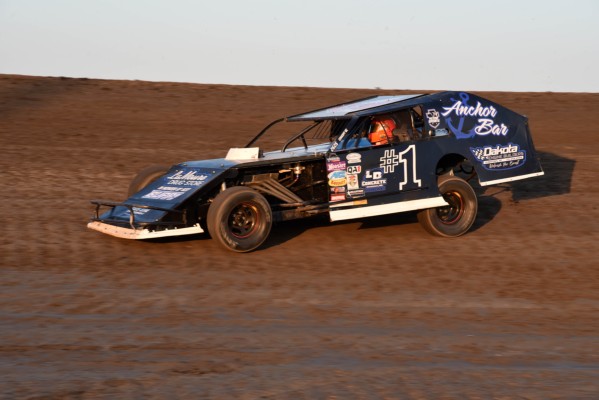2023 MW 1 TONY SMITH 825.jpg