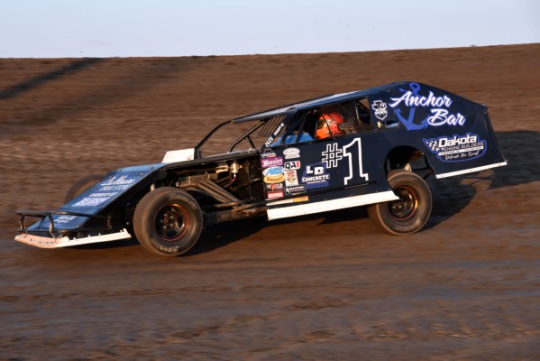 2023 MW 1 TONY SMITH 825A.jpg