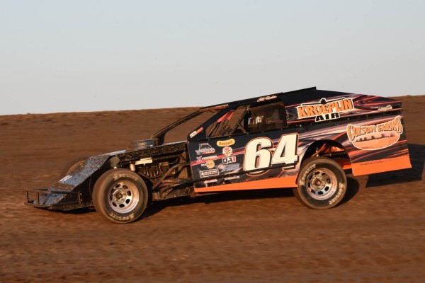 2023 MW 64 JEFF RAWSTERN 825C.jpg