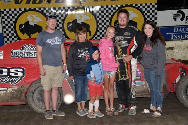 2023 X M KONOLD AND FAMILY 825.jpg
