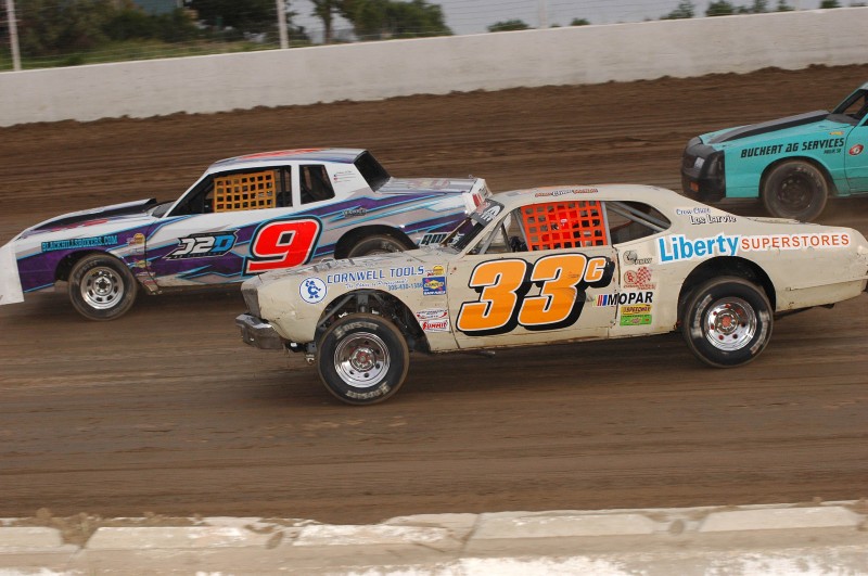 2023 X B AND THE RACE IS ON 616.jpg