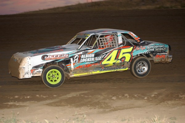 2023 B 45 TRAVIS LANDAUER 92.jpg