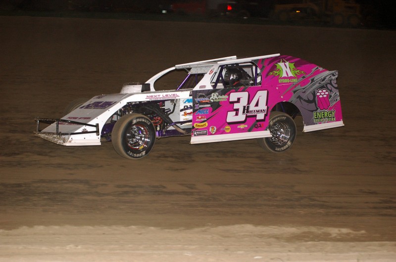 2023 MW 34 ROB HOFFMAN 520.jpg