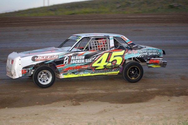 2023 B 45 TRAVIS LANDAUER 71A.jpg