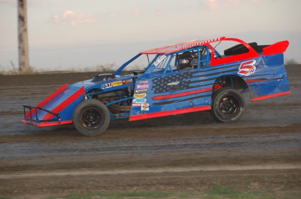 2023 M 5 JAMES HANLEY 729C.jpg
