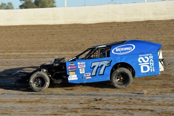 2024 MW 77 TRENT EDWARDS 67A.jpg