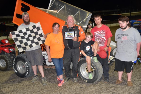 2024 XX WINNER MIKE PENNEL AND CREW  712.jpg