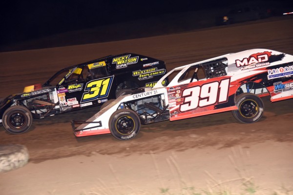 2024 X MW HANSEN LEADS DRAKE 830.jpg