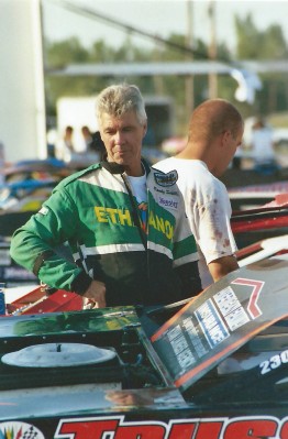 PRICELESS BRAD LETCHER SHOT OF RANDY SCHILLING.jpg