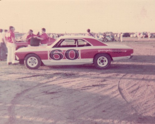 1975 60 DENNIS GROSS.jpg