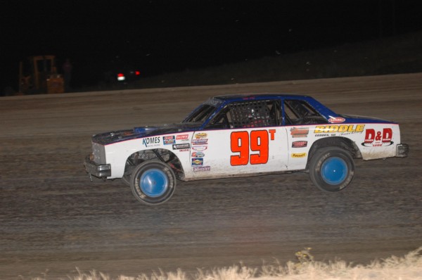 2016 B 99 DENNIS TORRES 92.jpg