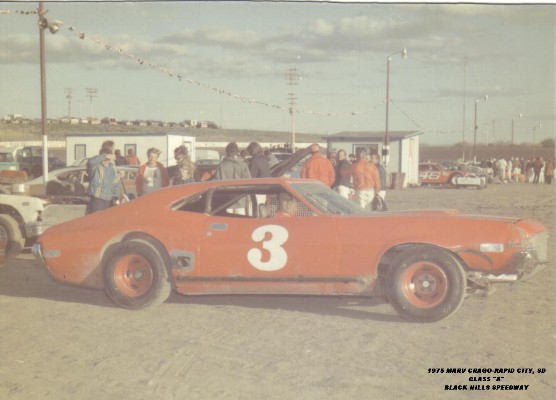 1975 A 3 MARV CRAGO1.jpg
