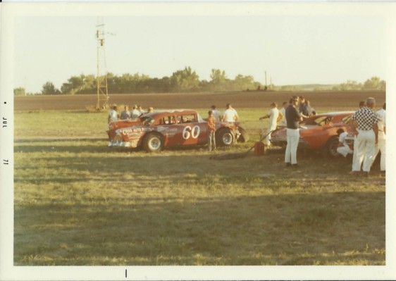 1971 A 60 DENNIS GROSS.jpg