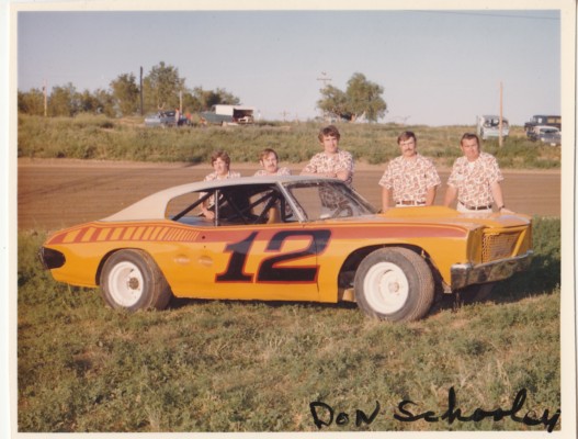 1975 A 12 DON SCHOOLEY.jpg