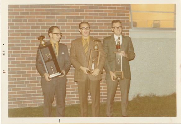 1970 X BHS -DON TYE KEN FRIEZ-LES STADEL.jpg