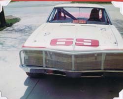 1975 LES STADEL 19